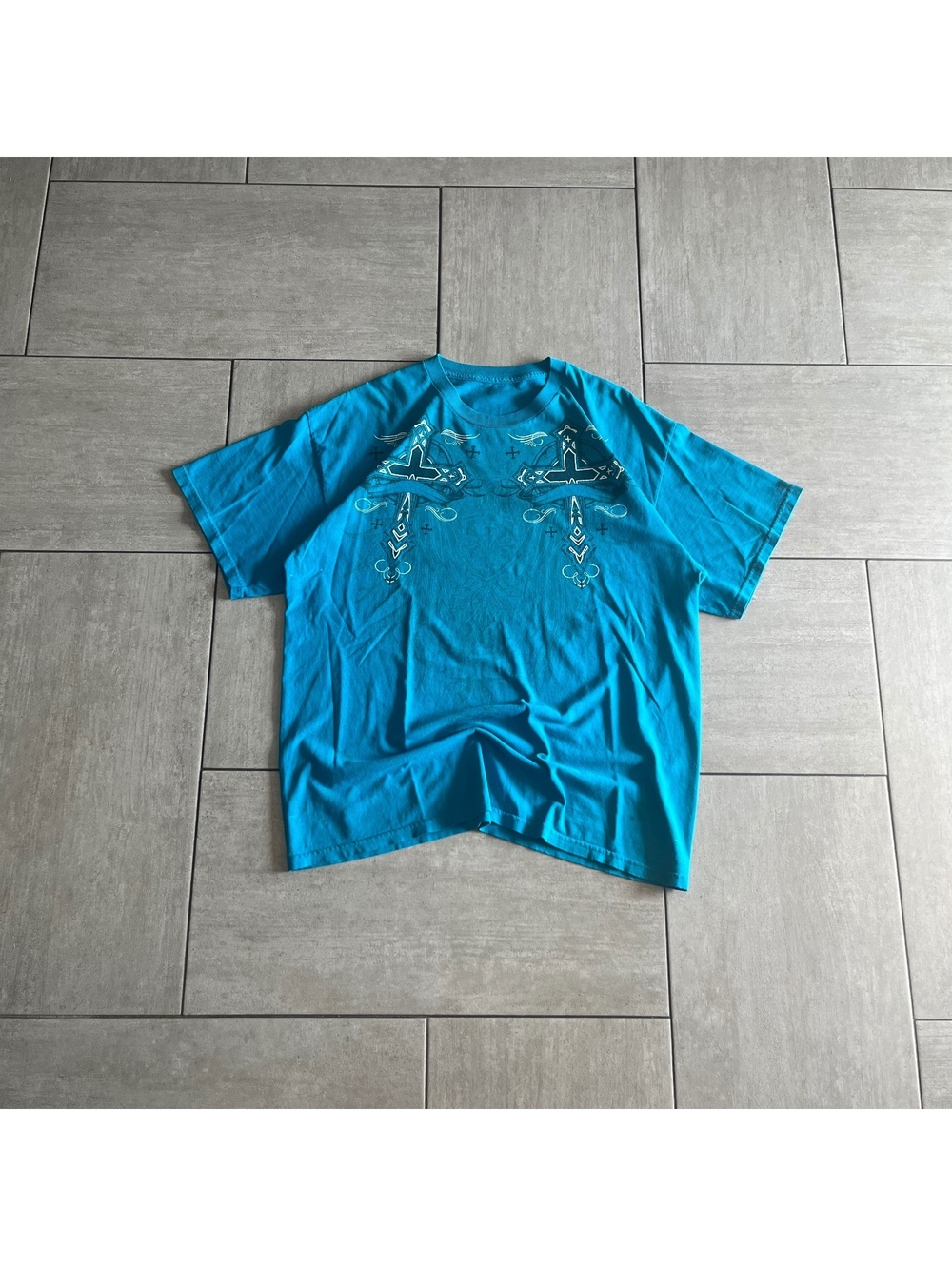 Turquoise Graphic Y2K Cross Print T-Shirt Casual Fit Blue